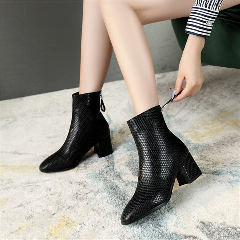 Women's boots with thick heel and large size