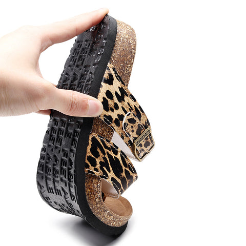 Leopard-print cork slippers