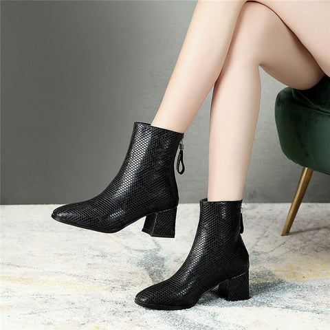 Women's boots with thick heel and large size