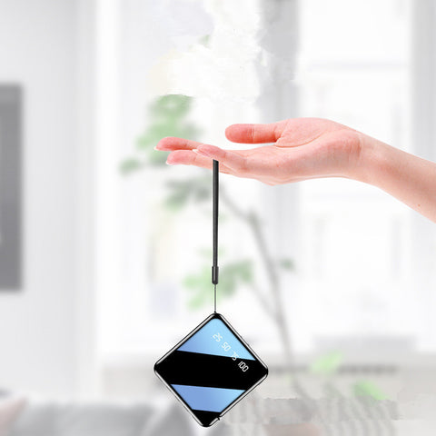 Comes with a four-wire power bank